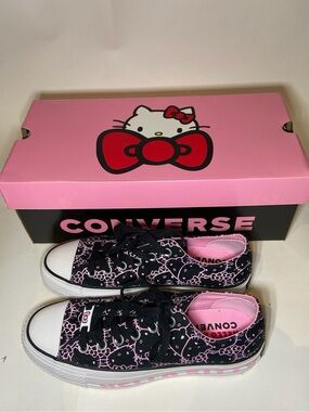 Ladies Converse Hello Kitty Chuck Taylor All Star Low Black & Pink Sneakers 7.5